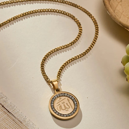Allah Calligraphy Gold Pendant Necklace with Crystal Halo – Stainless Steel Islamic Jewelry