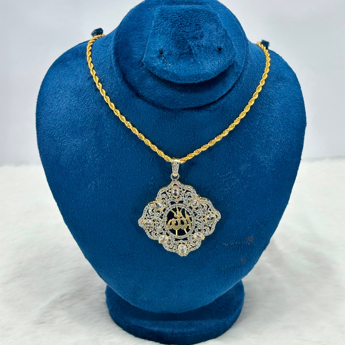 Luxury Gold Plated Allah Calligraphy Pendant Necklace for Women