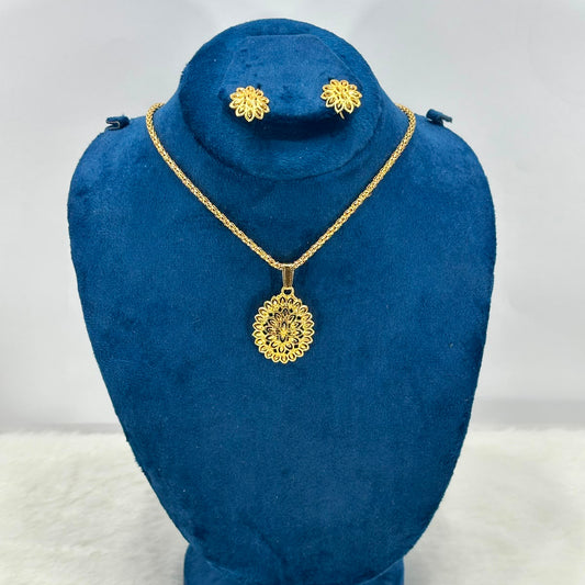 Elegant Gold-Plated Floral Pendant Necklace Set with Matching Earrings for Women