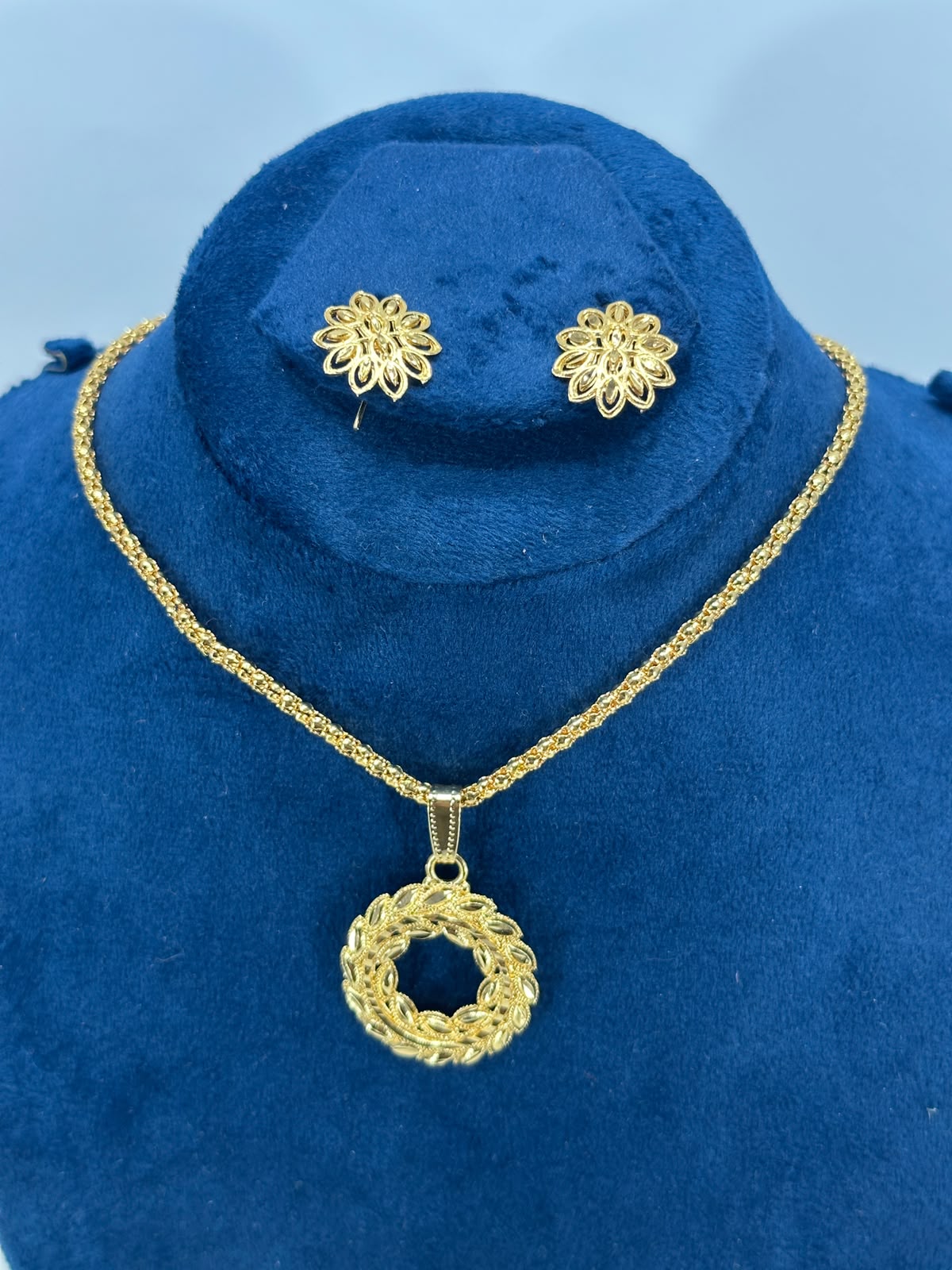 Elegant Gold-Plated Circular Pendant Necklace Set with Matching Stud Earrings for Women