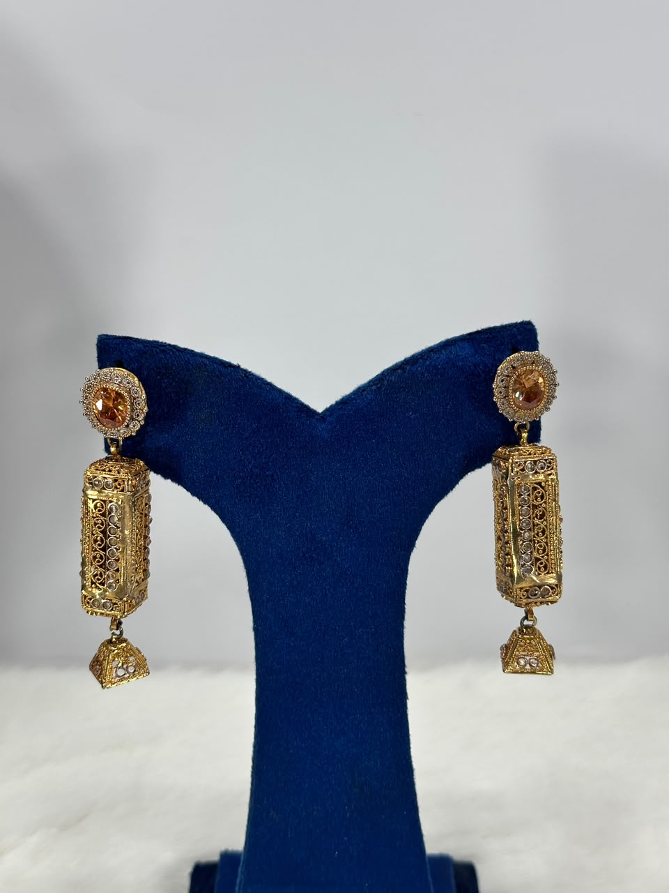 Luxury Antique Gold Dangle Earrings – Vintage Crystal Statement Earrings for Women